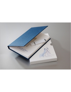 Коробочка-книжечка для флешки синяя